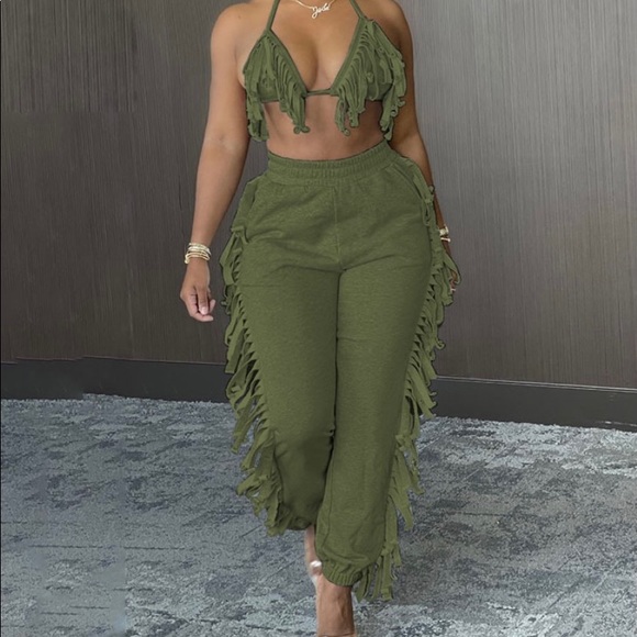 Fringe halter bra and pants set - Picture 2 of 6